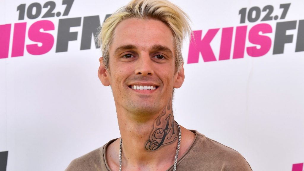 Şarkıcı Aaron Carter, küvetinde boğulup öldü