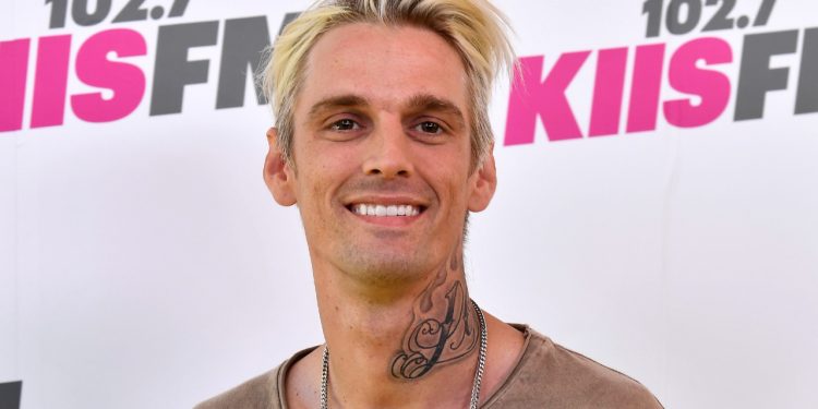 Şarkıcı Aaron Carter, küvetinde boğulup öldü