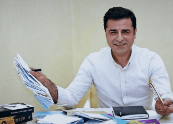 Selahattin Demirtaş seçimlerde TİP'e başarılar diledi: Bundan sonrası ortak karara destek vermektir