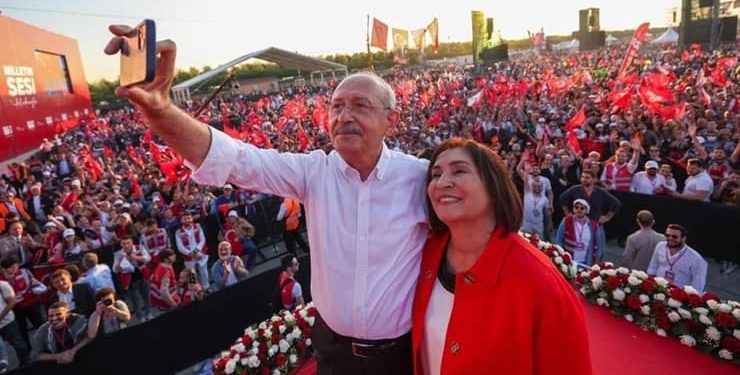 CHP genel başkanı ve millet İttifakı’nın cumhurbaşkanı adayı Kemal Kılıçdaroğlu’nun eşi Selvi Kılıçdaroğlu, ‘Çocukların Selvi Annesi’ olarak Instagram ve Twitter hesabı açtı.