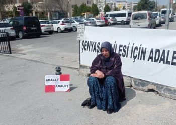 Şenyaşar ailesinden 'seccade' paylaşımı: Kutsal olan adalettir