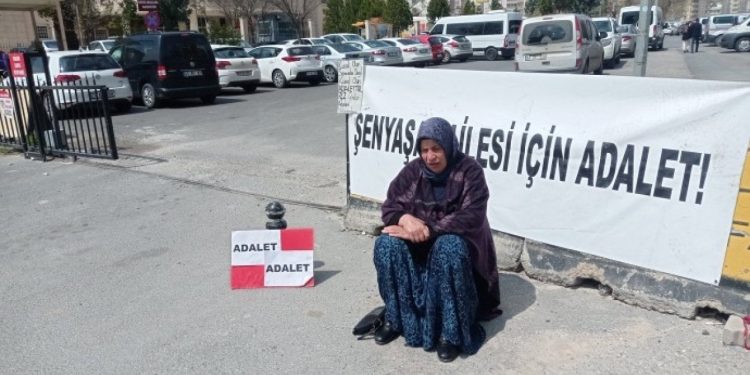 Şenyaşar ailesinden 'seccade' paylaşımı: Kutsal olan adalettir