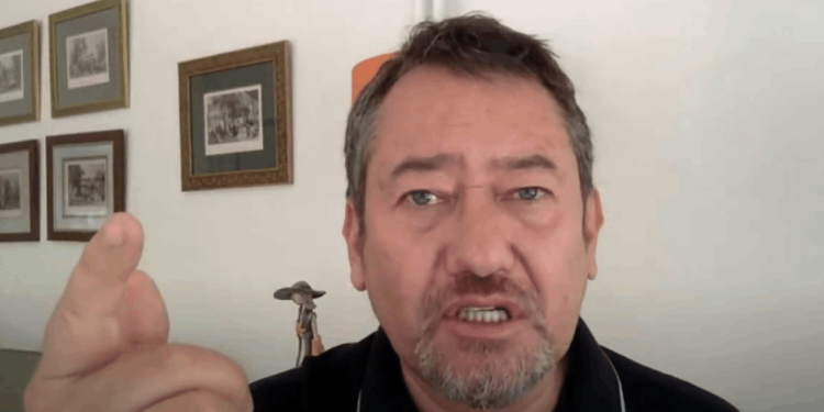 Serdar Akinan o anları anlattı: "Arkamdan savcı çıktı, kapıyı bir vurdu..." Muhammet Yakut'a yanıt verdi