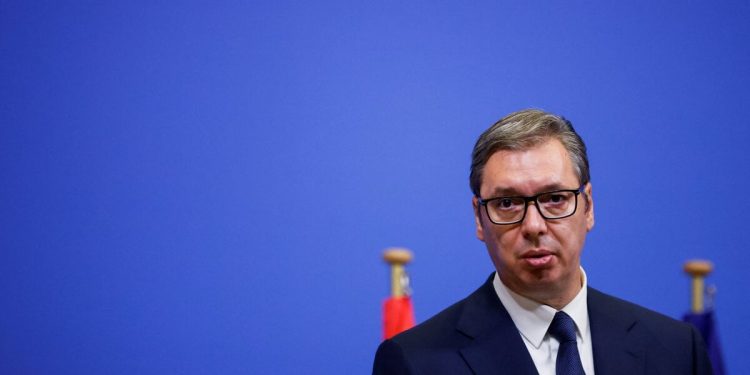 Sırbistan Cumhurbaşkanı Rusya'ya silah sevkiyatı iddialarını yalanladı: Türkiye'yi işaret etti