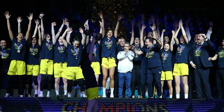 Sporda Türk kadın takımları Avrupa'ya damga vuruyor