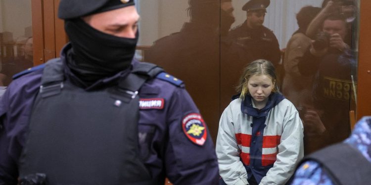 St. Petersburg'daki bombalı saldırı: Şüpheli Darya Trepova'ya terörizm suçlaması yöneltildi