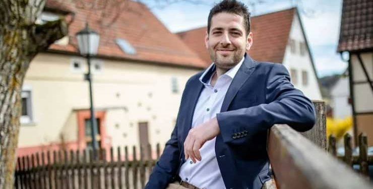 Suriyeli sığınmacı Almanya’da belediye başkanı seçildi