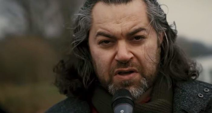 Süvari Öztürk, ‘insan onuru, adalet ve özgürlük’ için söylüyor: ‘Enkaz Devri’ şarkıları