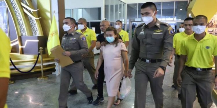 Taylandlı kadın eski sevgilisi dahil 12 kişiyi öldürmekle suçlanıyor