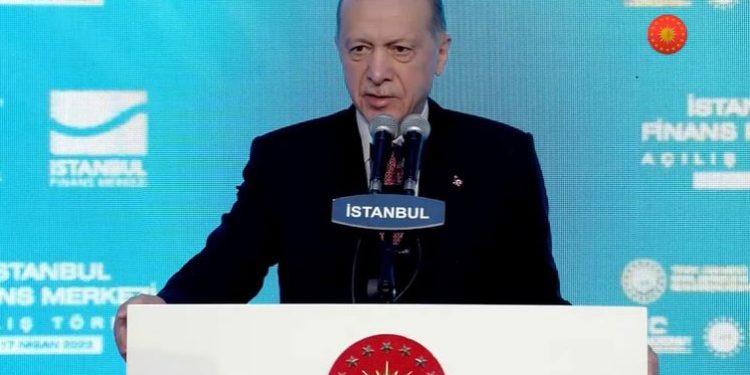 Tayyip Erdoğan: Ekonomide sıkıntı varmış, yoo; biz gayet yolumuza devam ettik, ediyoruz