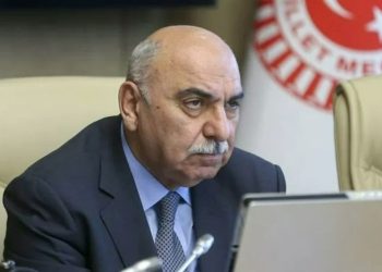 'Tayyip ağabeyin ayakkabasını yalamamız lazım' demişti: AKP'li vekil kesik yedi