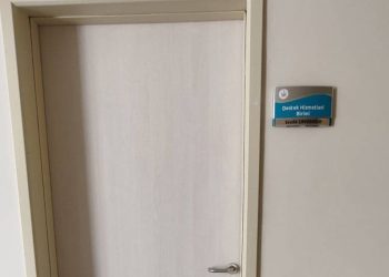 Torpille yüksek lisans kazanmıştı: Mevlüt Çavuşoğlu'nun yeğenine özel makam odası verildi