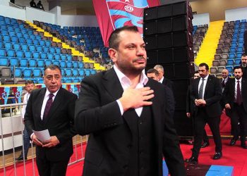 Trabzonspor'da hedef, Beşiktaş maçına yeni teknik direktörle çıkmak; işte gündemdeki isimler!