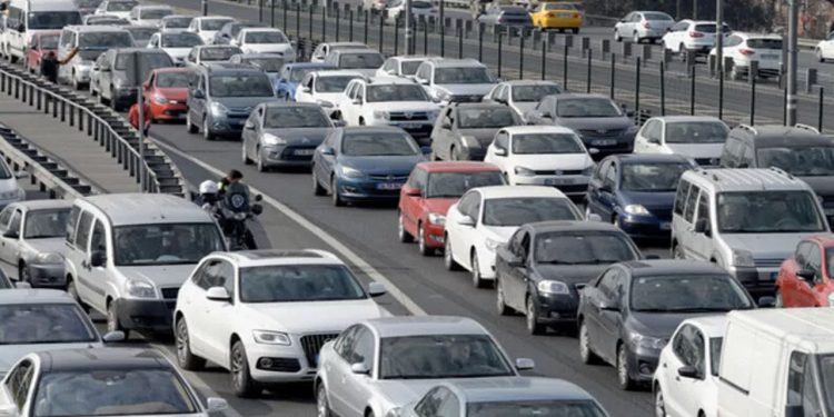 Trafik sigortası yönetmeliği değişti: Elektrikli araçlara prim indirimi