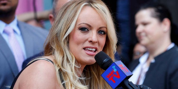 Trump'a açılan davanın merkezindeki porno yıldızı ilk kez konuştu: Hapse girmesi gerektiğini düşünmüyorum