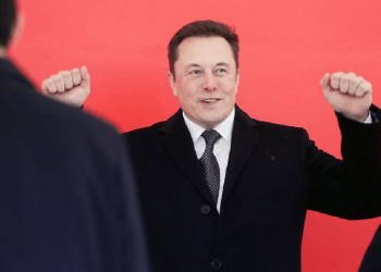 Trump'un eski danışmanı: Elon Musk'ın maaşını Çin Komünist Partisi ödüyor