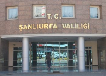 Urfa Valiliği'nden Telabyad açıklaması: Müdahale edilen patlayıcılar infilak etti, üç polis öldü