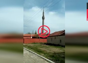 Vatandaşlar camiden yapılan anonsla AKP mitingine davet edildi