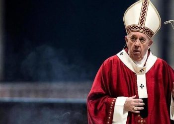 Vatikan'dan tarihi adım: Papa Francis'den rahibelere seçme ve seçilme hakkı