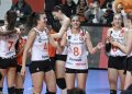 Voleybol Kadınlar CEV Şampiyonlar Ligi yarı finali rövanş maçında İtalya’nın Igor Gorgonzola Novara takımını 3-0 mağlup eden Eczacıbaşı Dynavit turnuvanın ilk finalisti oldu.