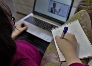 YÖK'ün depremzede öğrenci ve öğretim görevlilerine 'desteği': 6 GB internet
