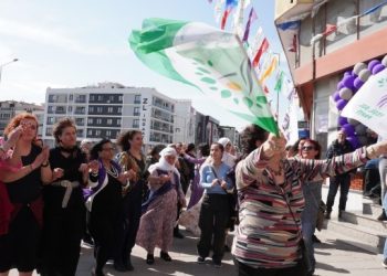 Yeşil Sol Ege’de: Yeni yaşamı kadınlar kuracak