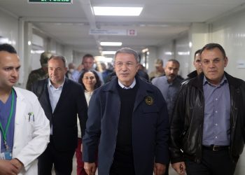 Yunanistan Savunma Bakanı: Türkiye ile açılan fırsatı değerlendirmemiz gerek