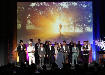 ‘Yeryüzü Mirasçıları’ Augsburg’da seyircisi ile buluştu: Ümitleri yeşerten nağmelere ihtiyaç var