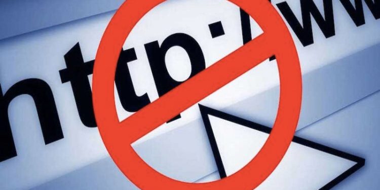 ‘e-Nabız uygulaması, Katar'a satılmış’ haberine yayın yasağı getirildi