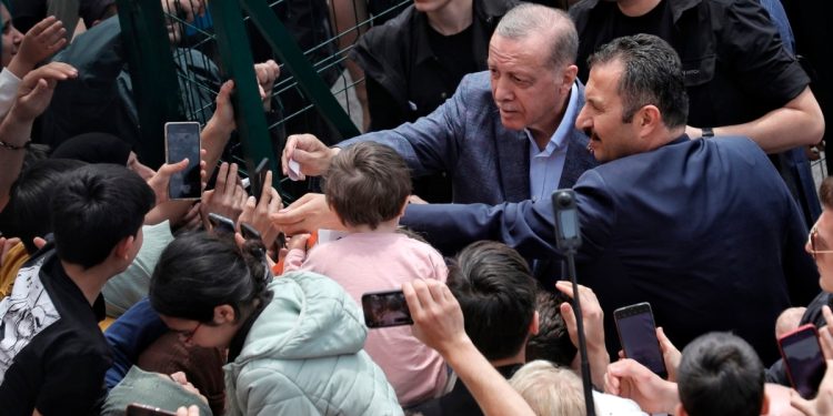 Erdoğan’dan yurt dışı seçmenlere çağrı