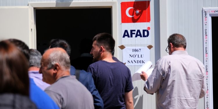 Erdoğan ve AK Parti deprem bölgesinde üstünlüğünü korudu