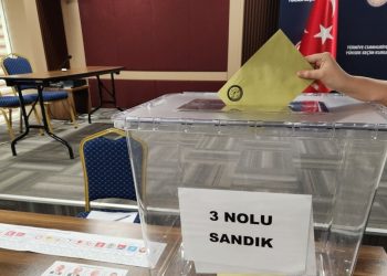 Kritik seçimde oy verme süreci başladı