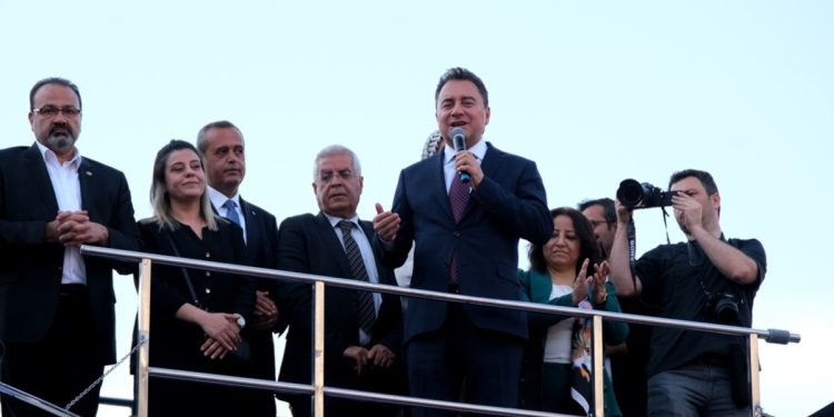 Babacan: “Hükümet Sabah Akşam Halka Korku Pompalıyor’’