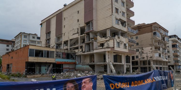 Erdoğan deprem bölgesindeki 11 ilin tamamında oylarını artırdı