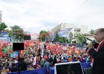 “Bay Bay Kemal Sadece Kandil’e ve Pennsylvania’ya Bahar Getirir”