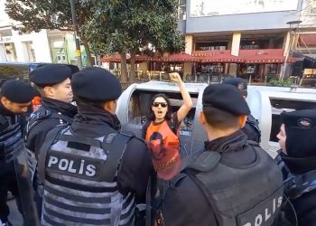 1 Mayıs’ı Taksim’de kutlamak isteyenler darp edilerek gözaltına alındı