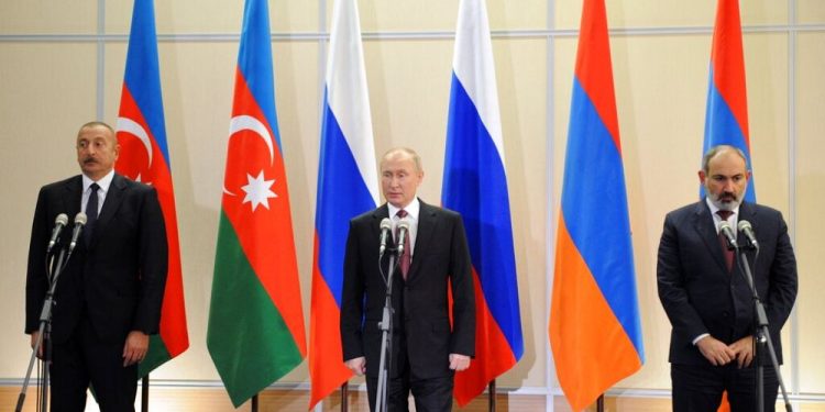 Rusya, Azerbaycan ve Ermenistan sorununun çözümünde inisiyatifi ABD ve AB’ye bırakmıyor