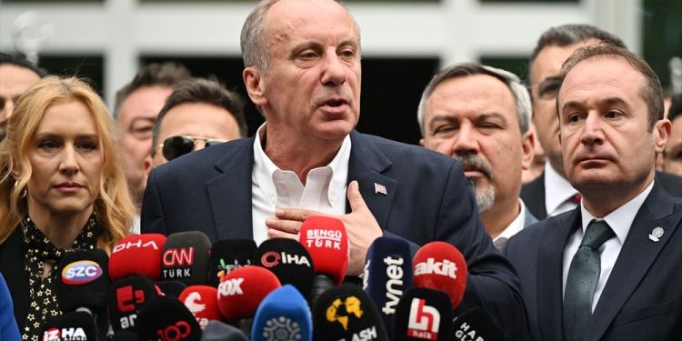 Cumhurbaşkanı adayı Muharrem İnce adaylıktan çekildi
