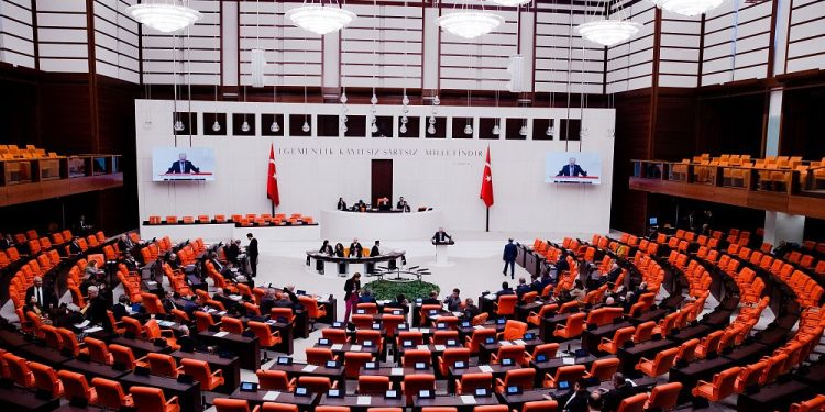 Milletvekili listelerinde kadın aday oranı: Seçilebilir yerlerde CHP AK Parti’nin gerisinde kaldı