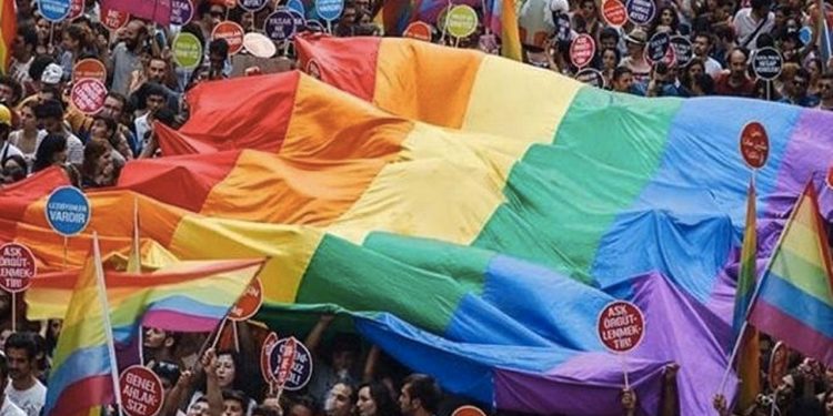 17 Mayıs ve Kaos GL: LGBTİ+’ların eşitliği ve özgürlüğü için mücadele etmeye devam edeceğiz