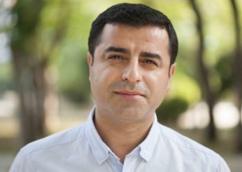 Demirtaş: Bu eli havada bırakmayın kardeşlerim