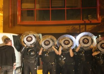Ankara’da YSK önünde 10 gözaltı