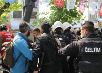 Kadın mitingi sonrası polis şiddeti: 4 gözaltı