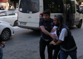 Bağcılar’da coşkulu buluşma sonrası polis saldırısı: 13 gözaltı
