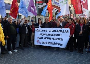 Gözaltılar protesto edildi: İktidarın son çırpınışları