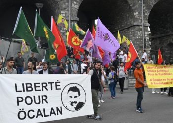Lozan ve Marsilya’da Mexmûr ablukası protesto edildi