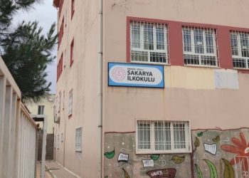 Mêrdîn’de polis AKP’ye müşahit topluyor: Toplu oy kullanıyor