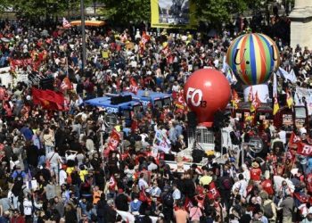 Fransa’da 1 Mayıs: 300’u aşkın noktada eylem