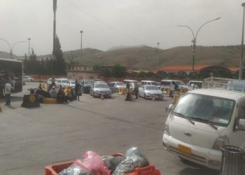6 bin TIR ve 30 otobüs 48 saattir sınırda bekletiliyor