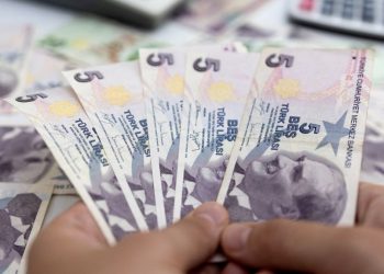 Türk Lirası seçim sonrası son iki ayın en düşük seviyesine geriledi